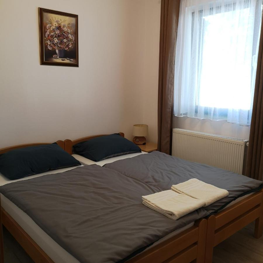 Ferienwohnung Turul -Kuca Za Odmor- Korod Exterior foto