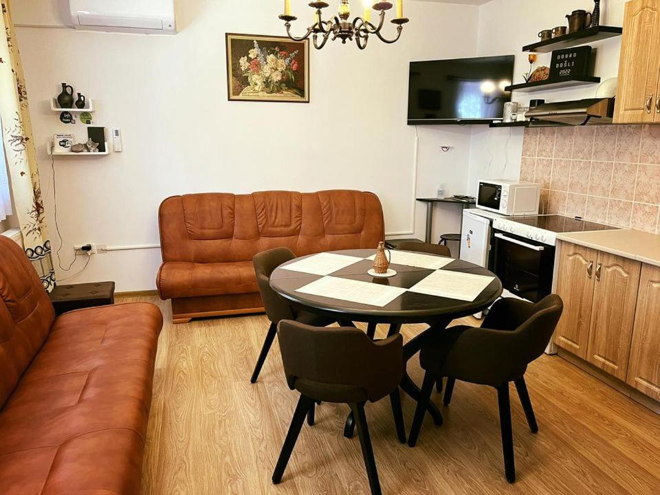 Ferienwohnung Turul -Kuca Za Odmor- Korod Exterior foto