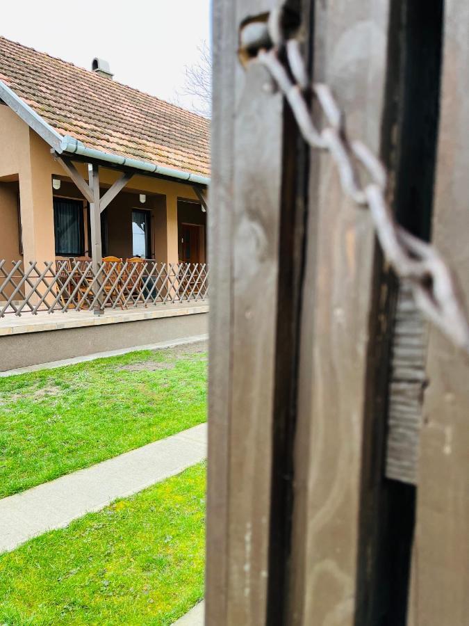 Ferienwohnung Turul -Kuca Za Odmor- Korod Exterior foto